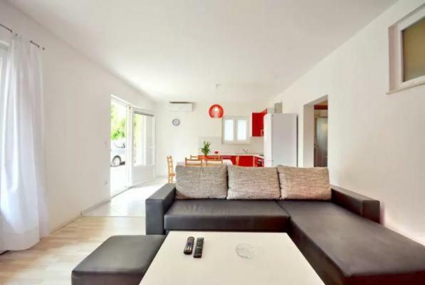 Apartment Simun Podgora Bagian luar foto